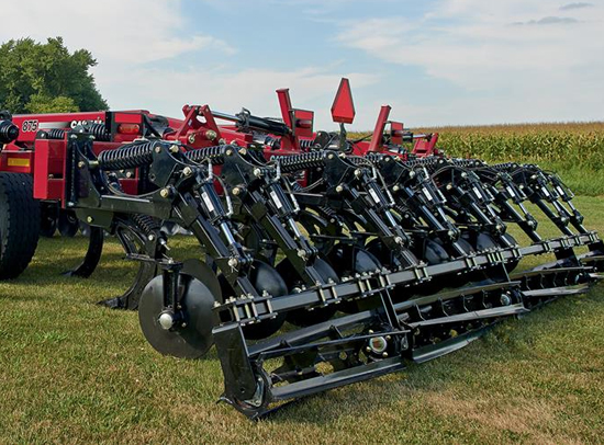 Rippers and disc harrows