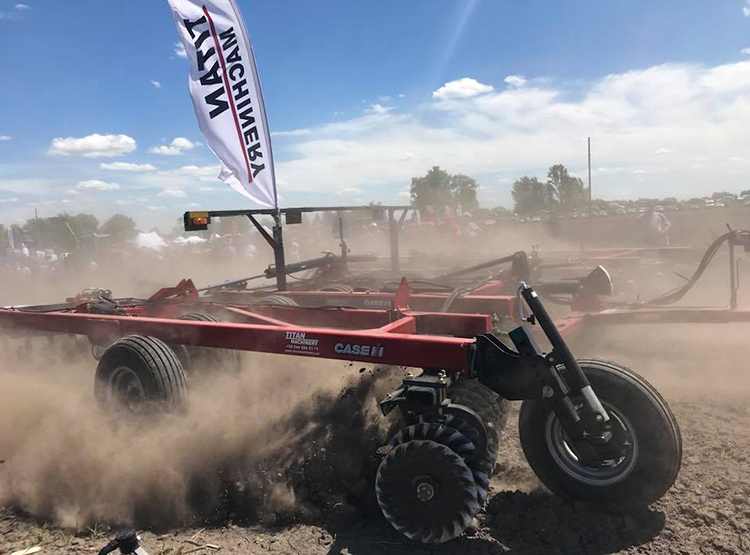 Some solutions for tillage were demonstrated at the Day of agrarian technologies
