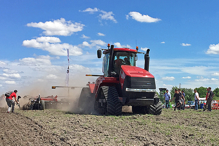 Some solutions for tillage were demonstrated at the Day of agrarian technologies