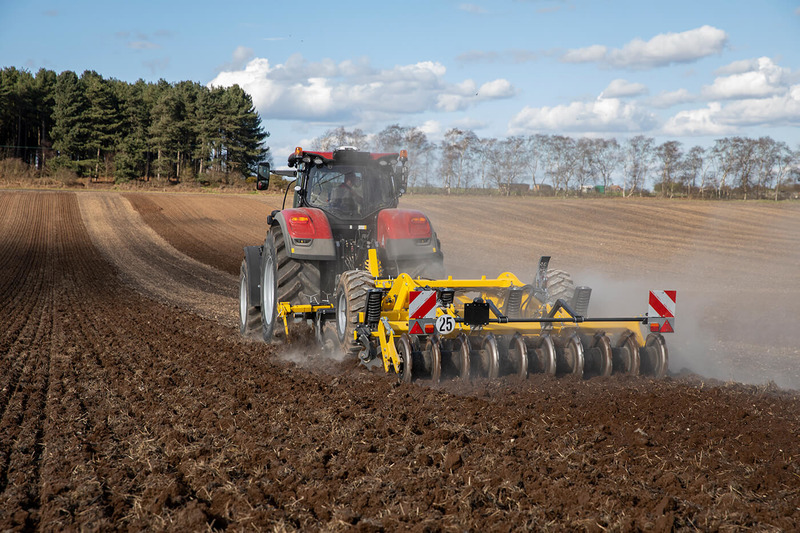 Rippers and disc harrows