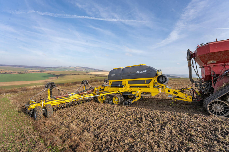 A wide seed drill BEDNAR EFECTA CE