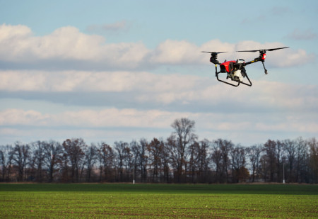 Spraying drones: reducing costs and increasing yields in the challenging conditions of 2022