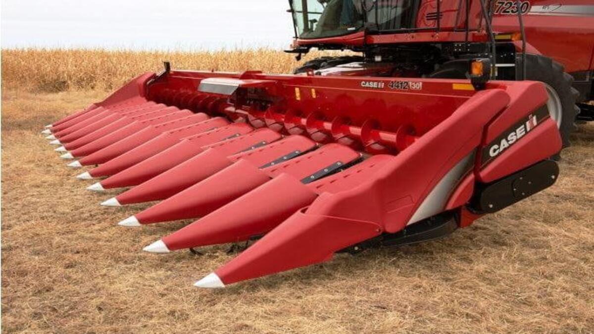 Case IH 4412 corn harvester