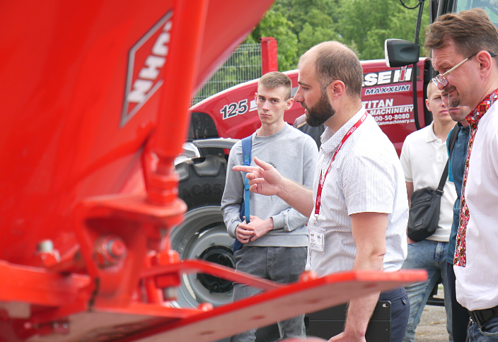 Titan Machinery Ukraine, together with KUHN Ukraine, cordially congratulate the National University of Bioresources and Nature Management on its 125th anniversary