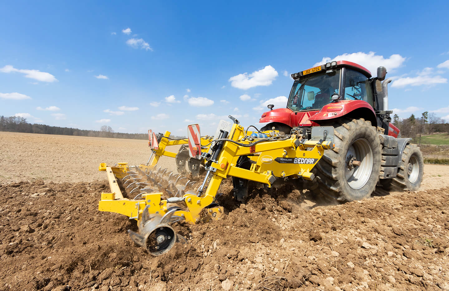 Rippers and disc harrows