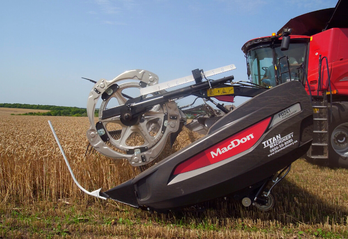 Fast harvest with minimal losses: DEMO-tour of the Case IH Axial Flow 250 series combine with the MacDon FD235 harvester