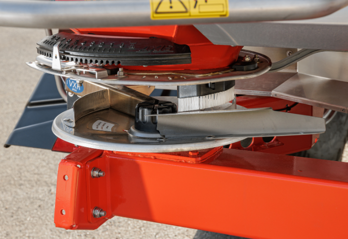 KUHN Axent 90.1: Precision, Reliability, and Productivity for Ukrainian Farmers