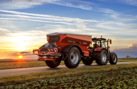Trade-In Program: Exchange Your Used Spreader for a New KUHN AXENT 90.1 for Your Farm