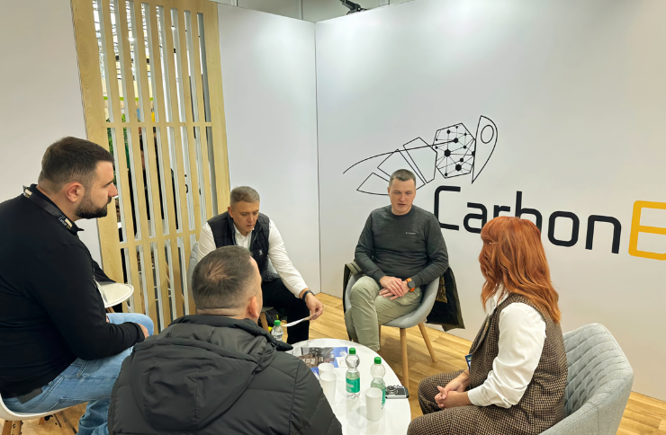 Тайтен Машинері Україна стала офіційним дилером Carbon Bee в Україні: новий етап розвитку інновацій у точному землеробстві