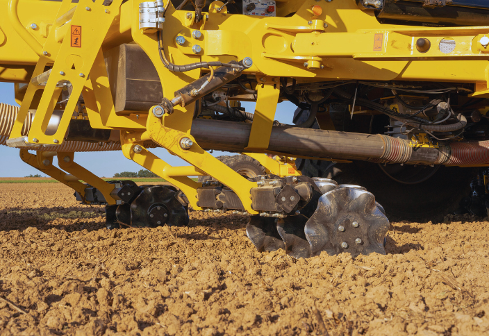 A New Standard of Productivity: BEDNAR EFECTA CE 12000 — High-Performance Seeder for Large-Scale Farming