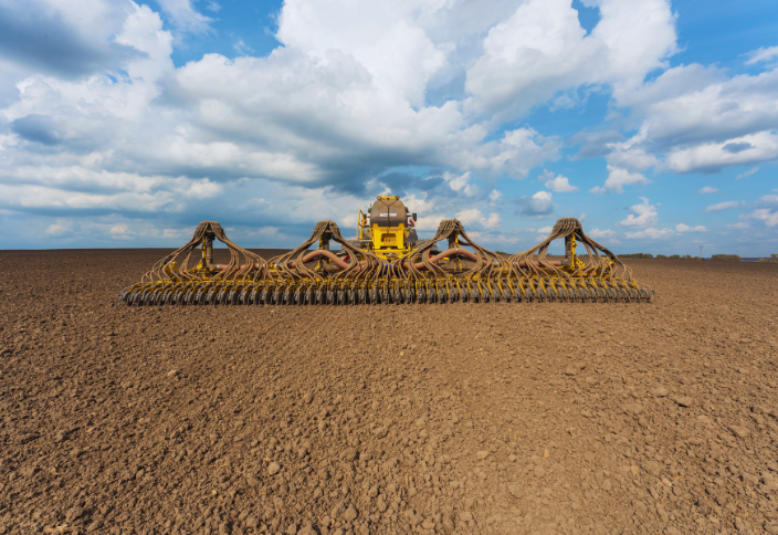 A New Standard of Productivity: BEDNAR EFECTA CE 12000 — High-Performance Seeder for Large-Scale Farming