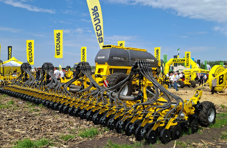 Інноваційні рішення CASE IH, KUHN та BEDNAR на AGRO Challenge 2026 презентувала Тайтен Машинері Україна
