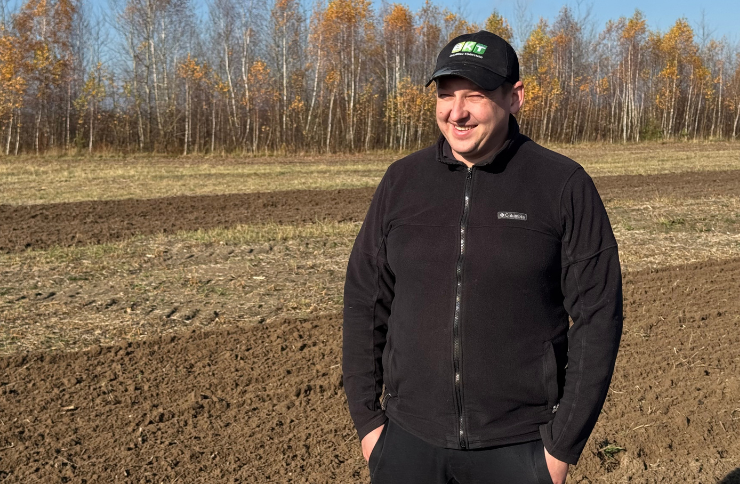 Four Operations in One Pass: How the KUHN PERFORMER SELECT Performs in the Fields of OBLAPSKE LLC